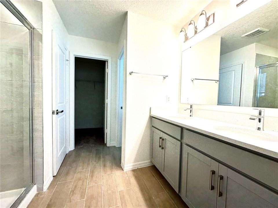 Active With Contract: $2,600 (4 beds, 3 baths, 2385 Square Feet)