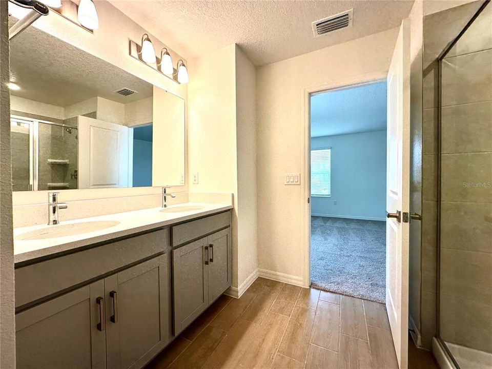 Active With Contract: $2,600 (4 beds, 3 baths, 2385 Square Feet)