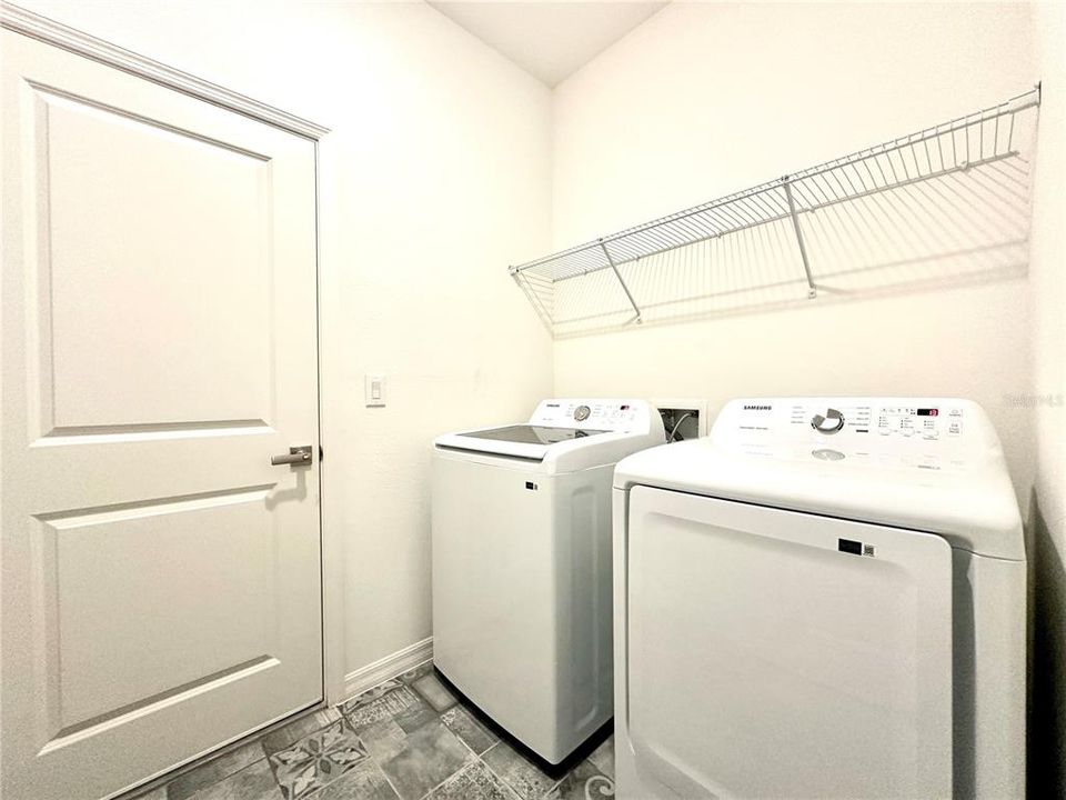 Active With Contract: $2,600 (4 beds, 3 baths, 2385 Square Feet)