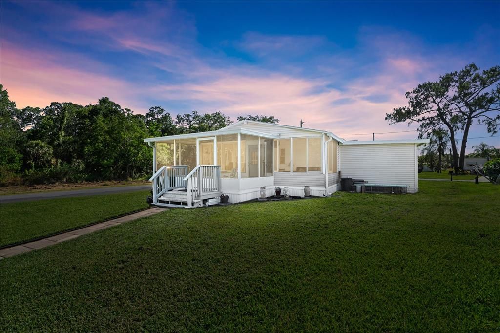 Activo con contrato: $324,900 (3 camas, 2 baños, 1296 Pies cuadrados)