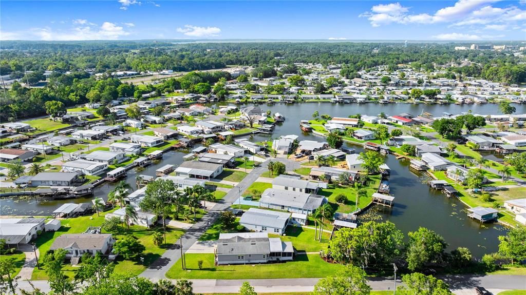 Activo con contrato: $324,900 (3 camas, 2 baños, 1296 Pies cuadrados)