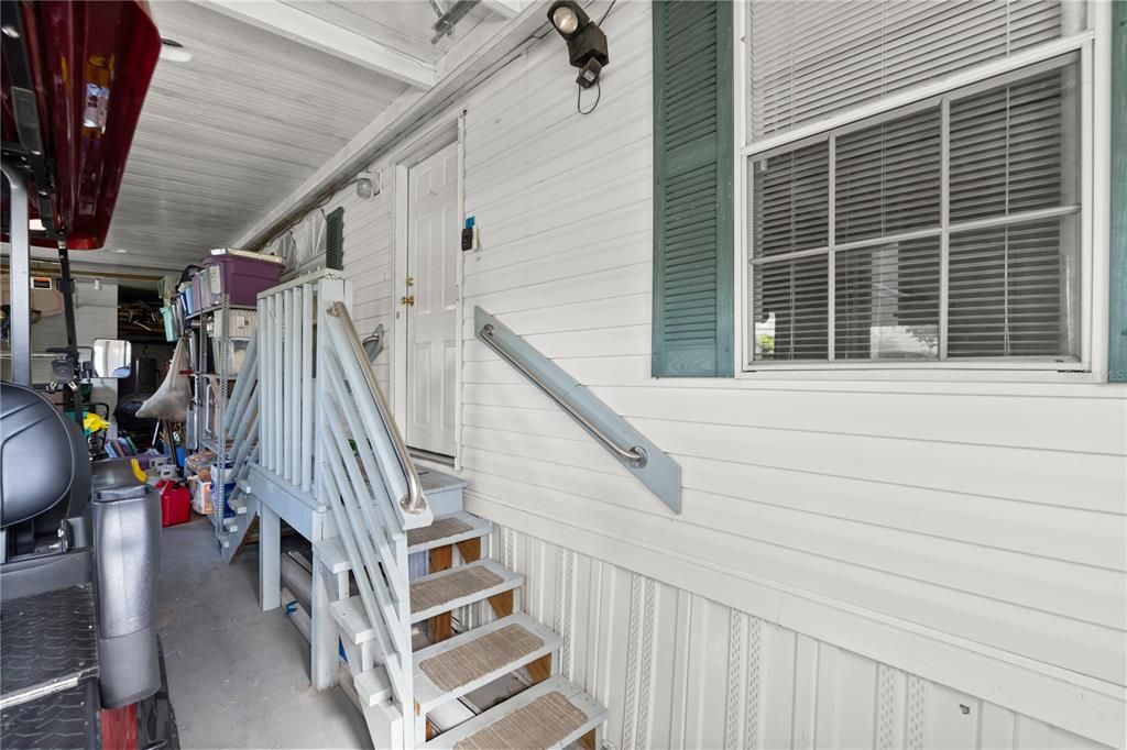 Activo con contrato: $324,900 (3 camas, 2 baños, 1296 Pies cuadrados)