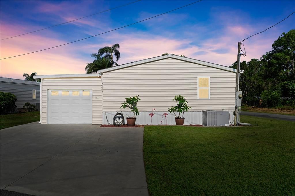 Activo con contrato: $324,900 (3 camas, 2 baños, 1296 Pies cuadrados)