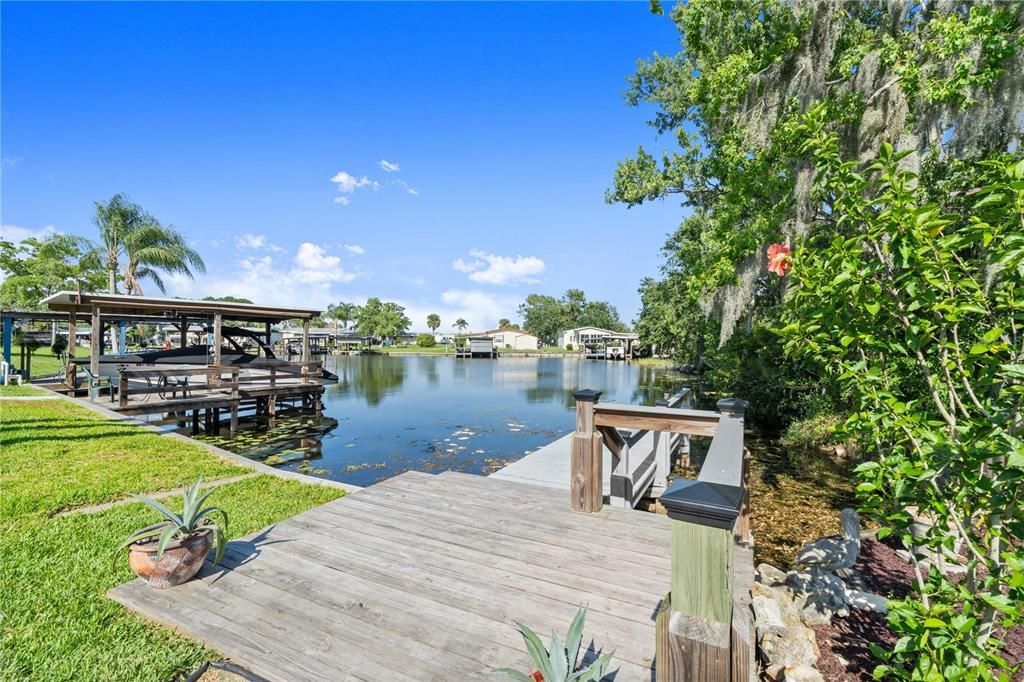 Activo con contrato: $324,900 (3 camas, 2 baños, 1296 Pies cuadrados)