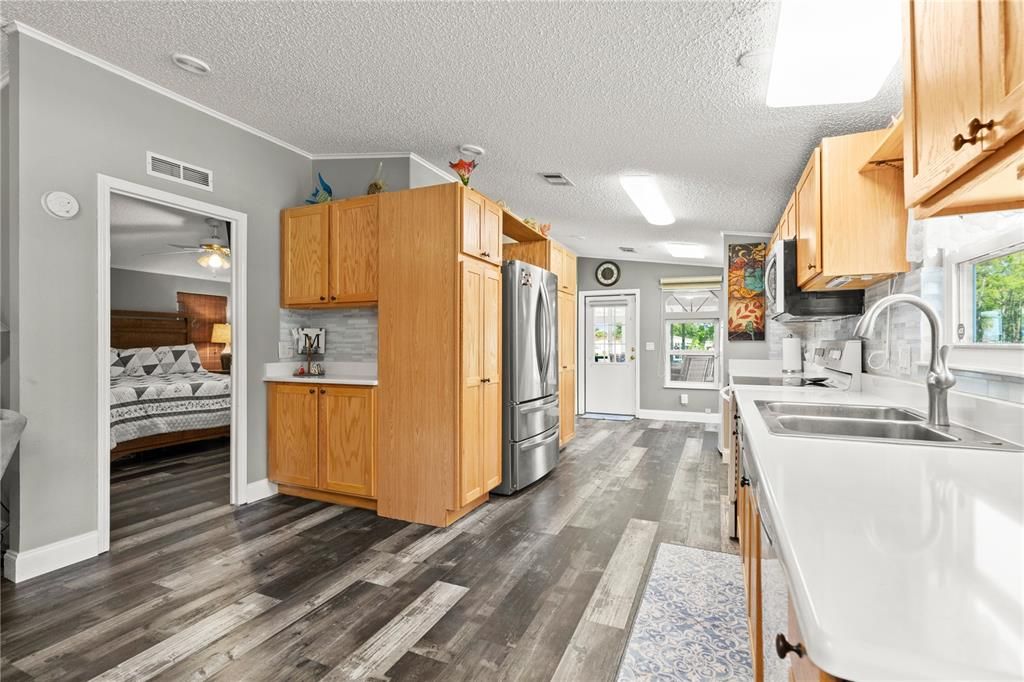 Activo con contrato: $324,900 (3 camas, 2 baños, 1296 Pies cuadrados)