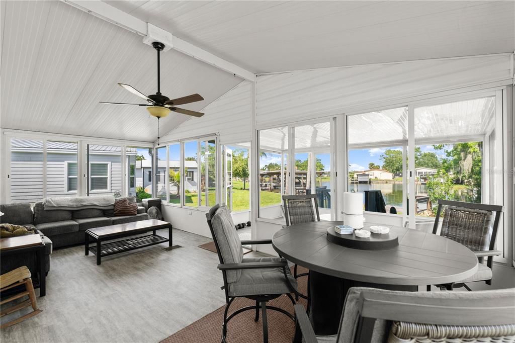 Activo con contrato: $324,900 (3 camas, 2 baños, 1296 Pies cuadrados)