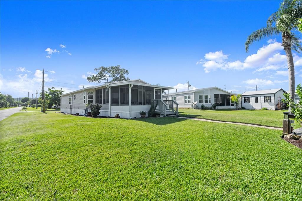 Activo con contrato: $324,900 (3 camas, 2 baños, 1296 Pies cuadrados)