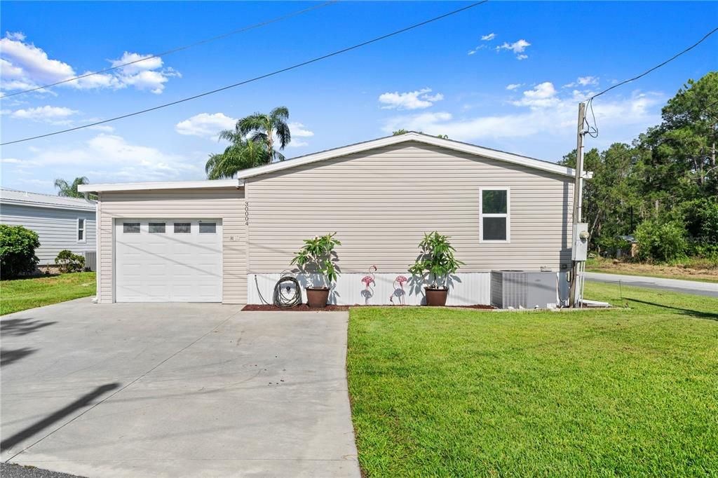 Activo con contrato: $324,900 (3 camas, 2 baños, 1296 Pies cuadrados)