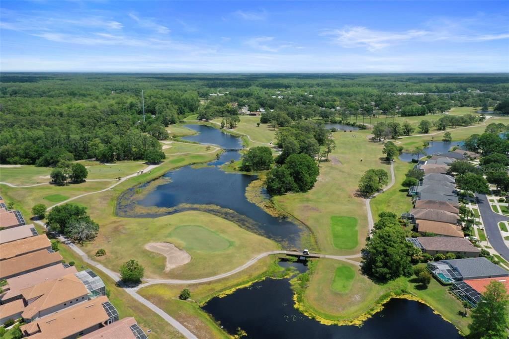 合同活跃: $999,900 (6 贝兹, 3 浴室, 3962 平方英尺)