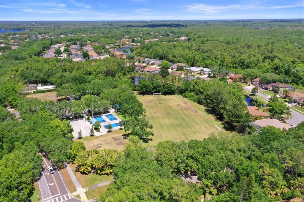 合同活跃: $999,900 (6 贝兹, 3 浴室, 3962 平方英尺)