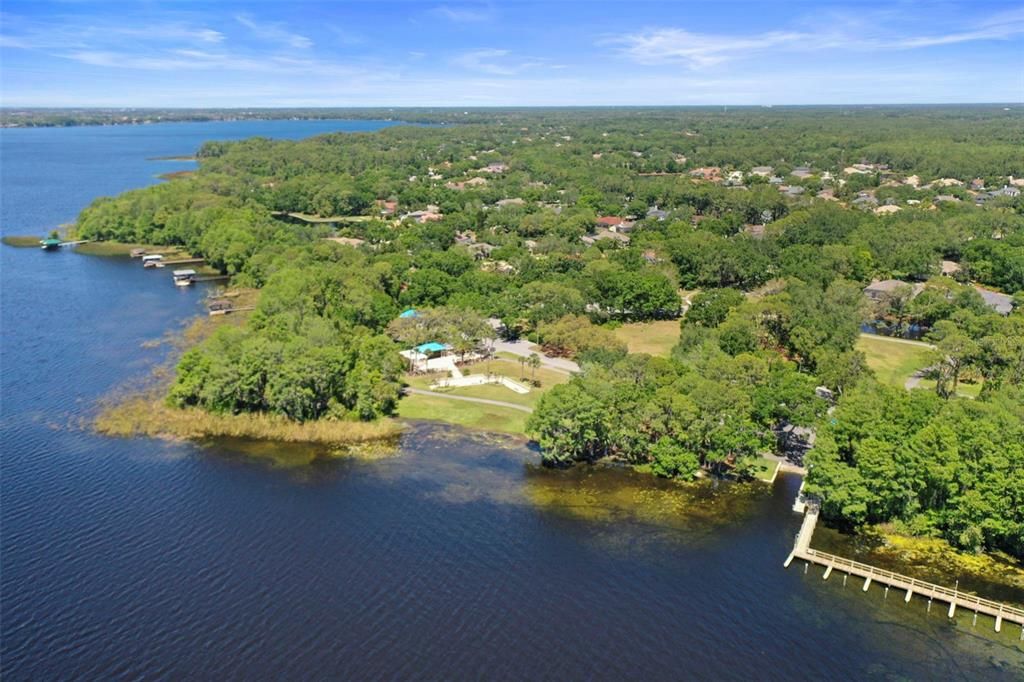 合同活跃: $999,900 (6 贝兹, 3 浴室, 3962 平方英尺)