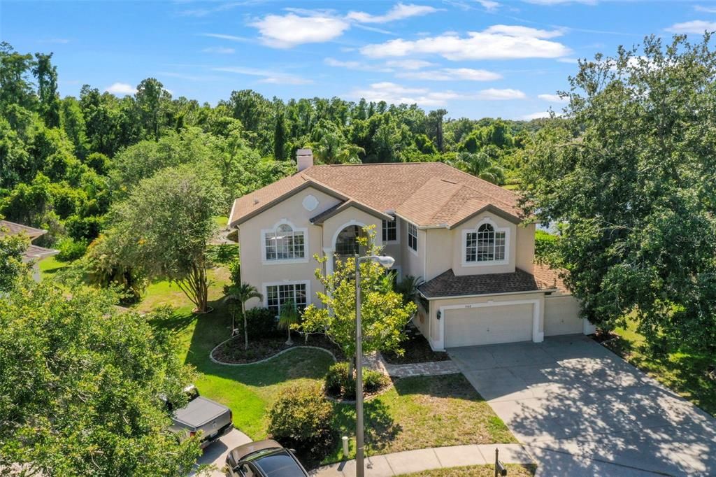 合同活跃: $999,900 (6 贝兹, 3 浴室, 3962 平方英尺)