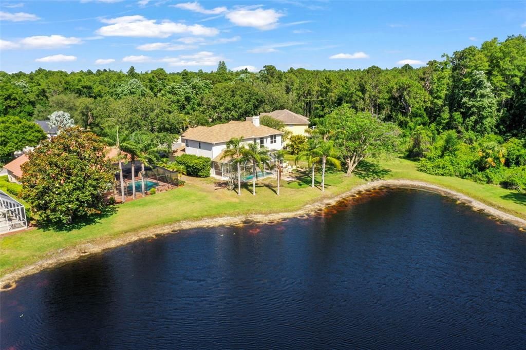 合同活跃: $999,900 (6 贝兹, 3 浴室, 3962 平方英尺)