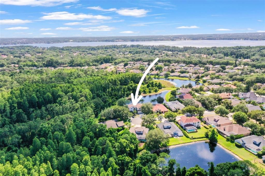 合同活跃: $999,900 (6 贝兹, 3 浴室, 3962 平方英尺)