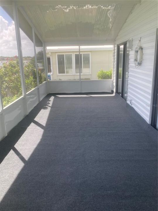 合同活跃: $229,900 (2 贝兹, 2 浴室, 1274 平方英尺)