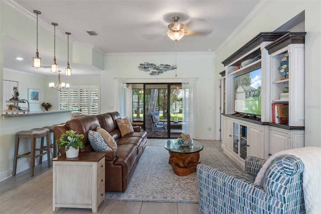 На продажу: $359,900 (3 спален, 2 ванн, 1668 Квадратных фут)