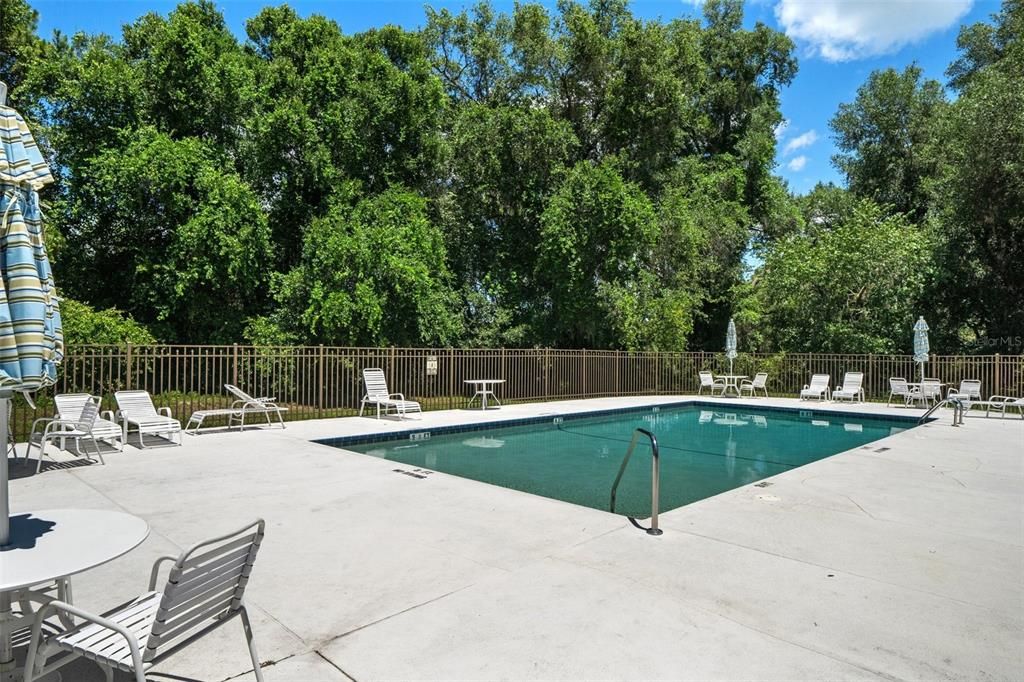 На продажу: $359,900 (3 спален, 2 ванн, 1668 Квадратных фут)