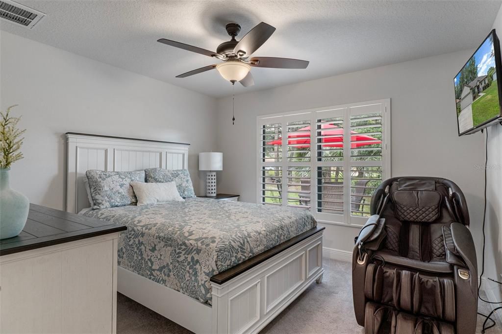 На продажу: $359,900 (3 спален, 2 ванн, 1668 Квадратных фут)