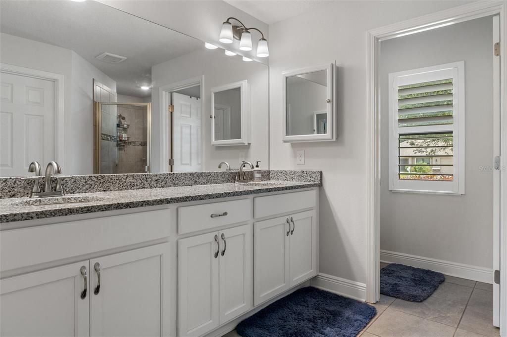 На продажу: $359,900 (3 спален, 2 ванн, 1668 Квадратных фут)