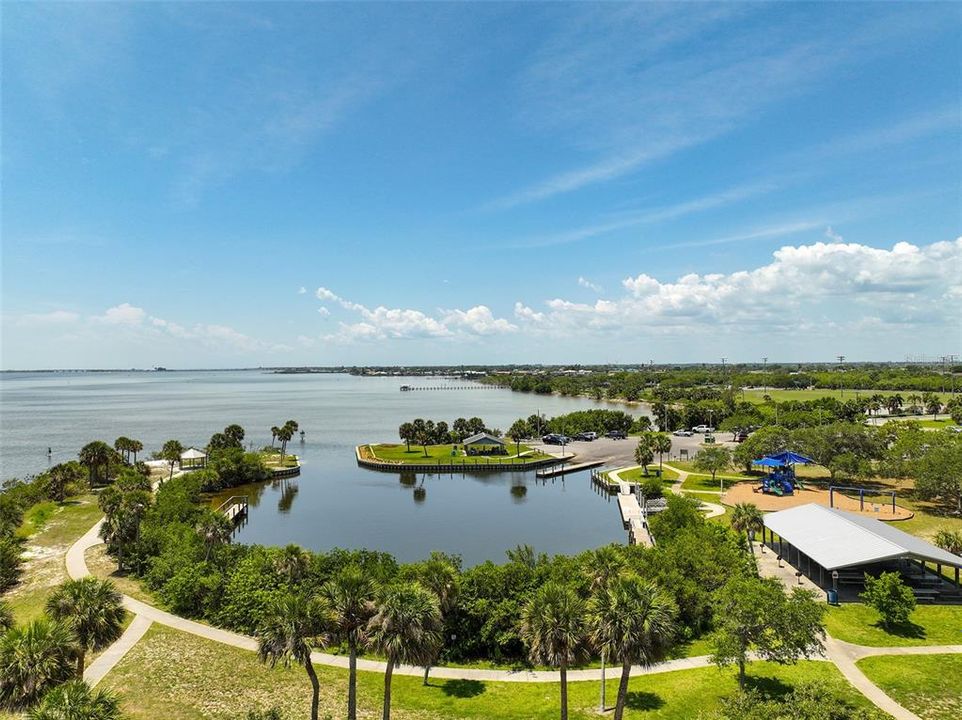 En Venta: $525,000 (4 camas, 3 baños, 2374 Pies cuadrados)