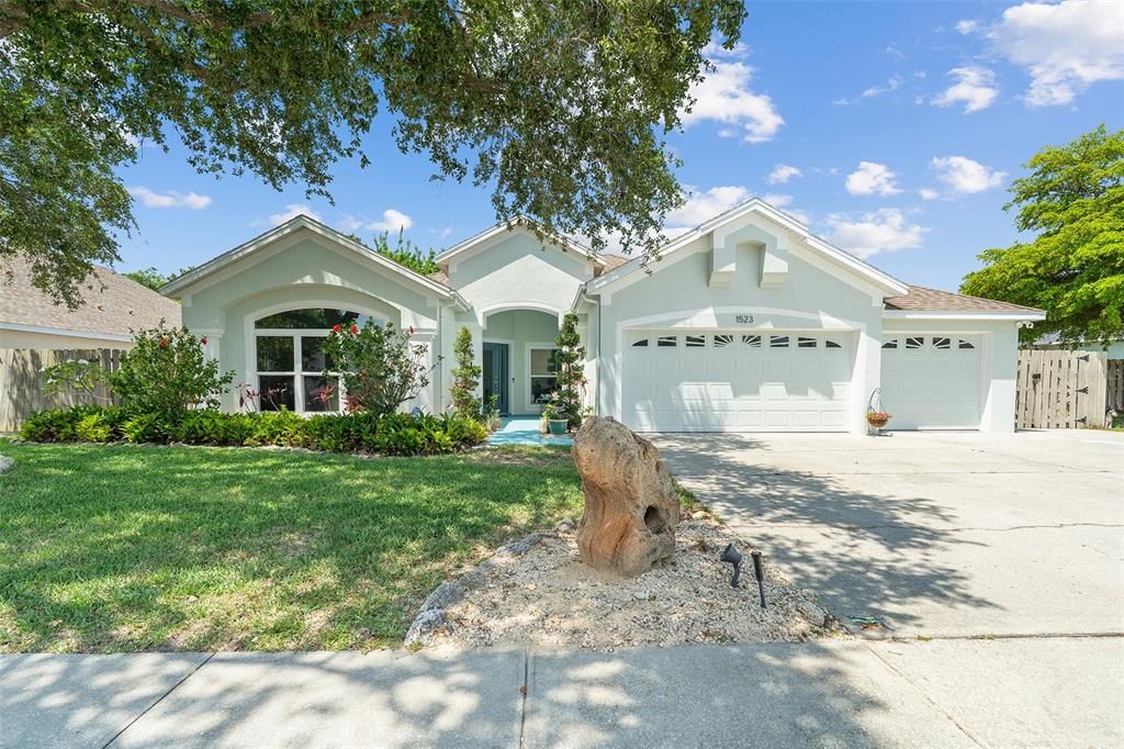 En Venta: $525,000 (4 camas, 3 baños, 2374 Pies cuadrados)