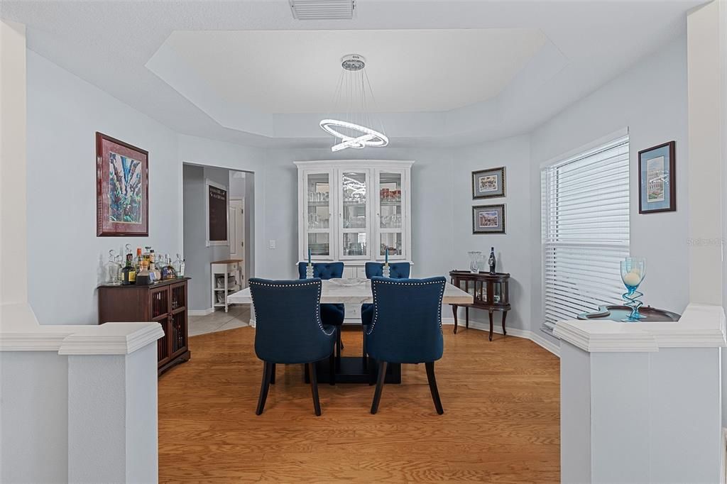 En Venta: $525,000 (4 camas, 3 baños, 2374 Pies cuadrados)