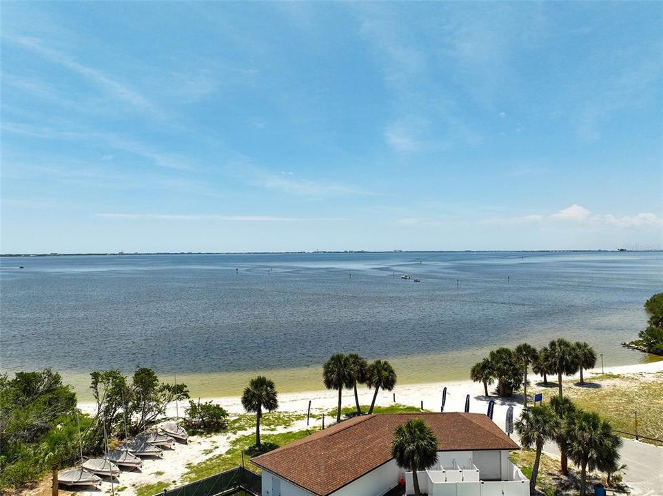 En Venta: $525,000 (4 camas, 3 baños, 2374 Pies cuadrados)