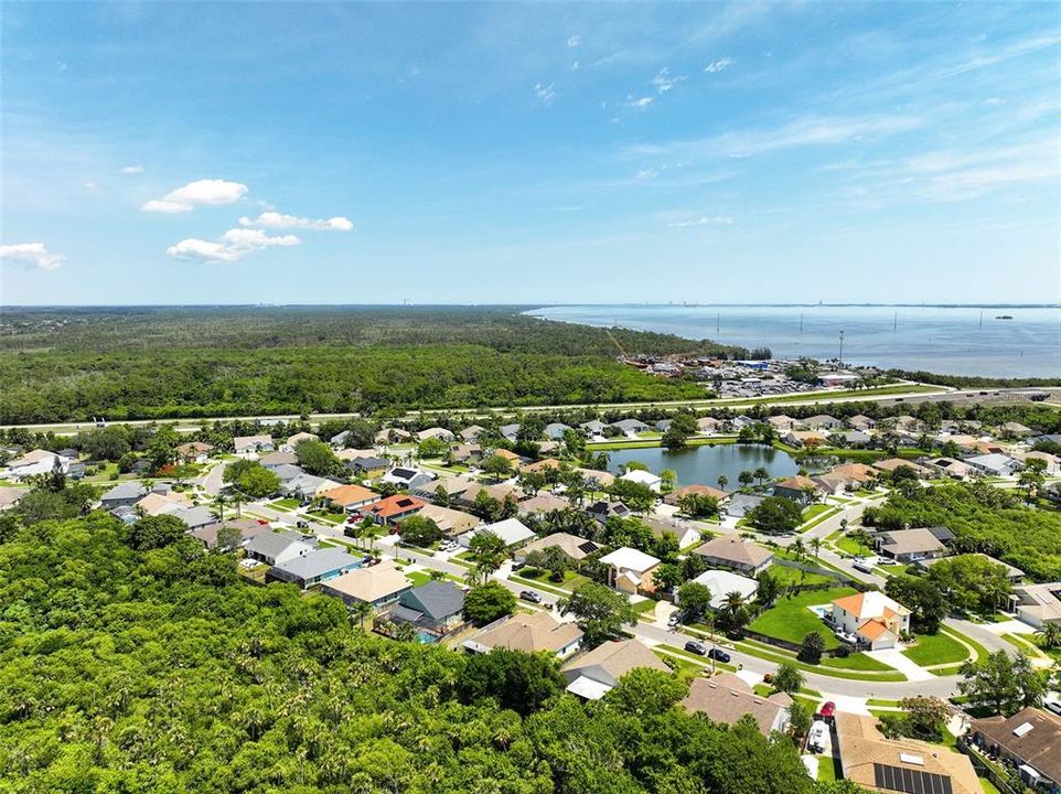 En Venta: $525,000 (4 camas, 3 baños, 2374 Pies cuadrados)