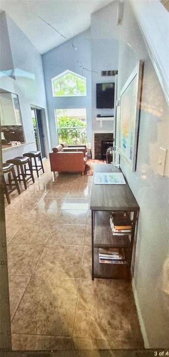 出租: $3,200 (4 贝兹, 2 浴室, 1857 平方英尺)