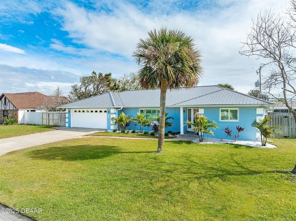 Recently Sold: $655,000 (3 beds, 2 baths, 1778 Square Feet)