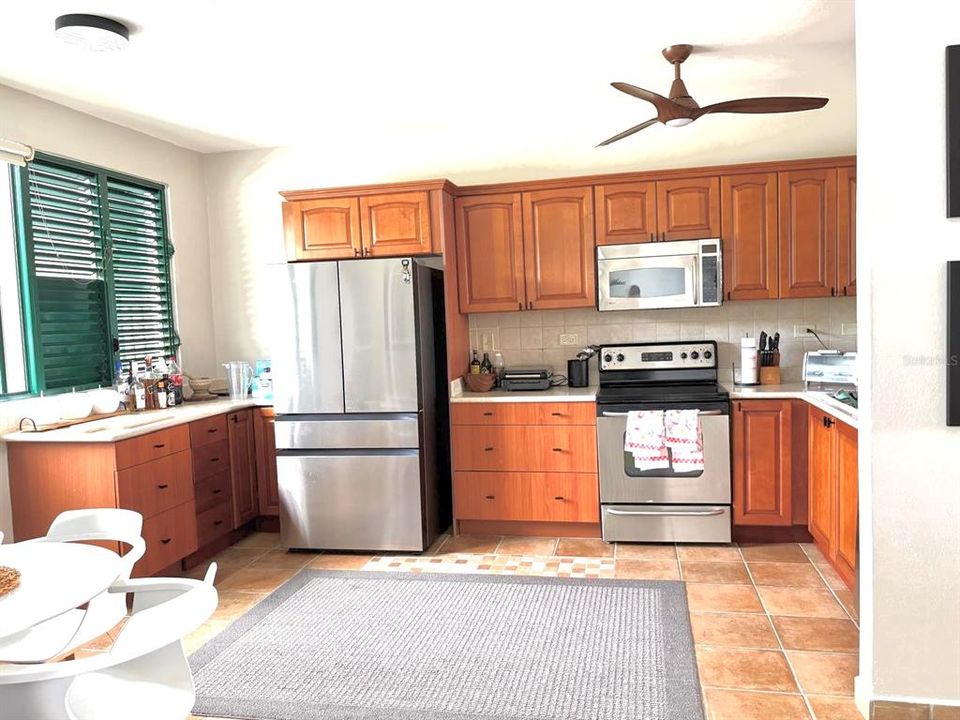 出租: $2,850 (2 贝兹, 2 浴室, 1085 平方英尺)