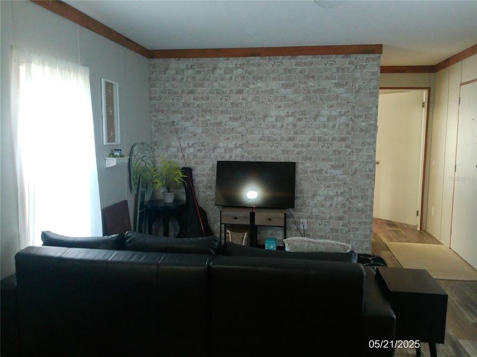 待售: $260,000 (2 贝兹, 2 浴室, 840 平方英尺)