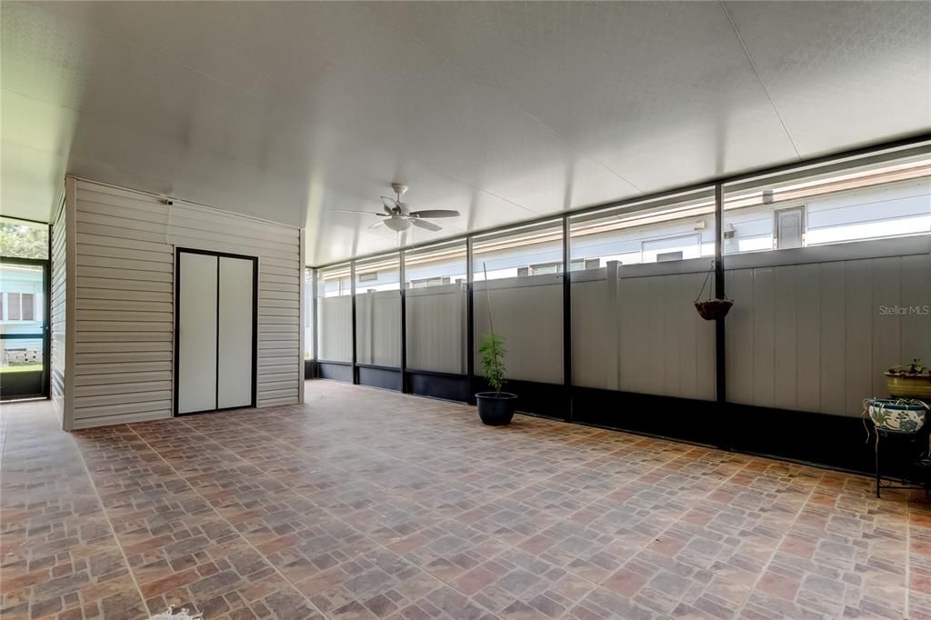 Active With Contract: $225,000 (2 beds, 2 baths, 1104 Square Feet)