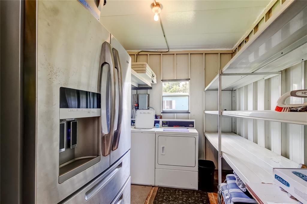 Active With Contract: $225,000 (2 beds, 2 baths, 1104 Square Feet)