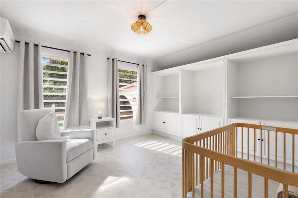 На продажу: $682,500 (5 спален, 3 ванн, 2142 Квадратных фут)