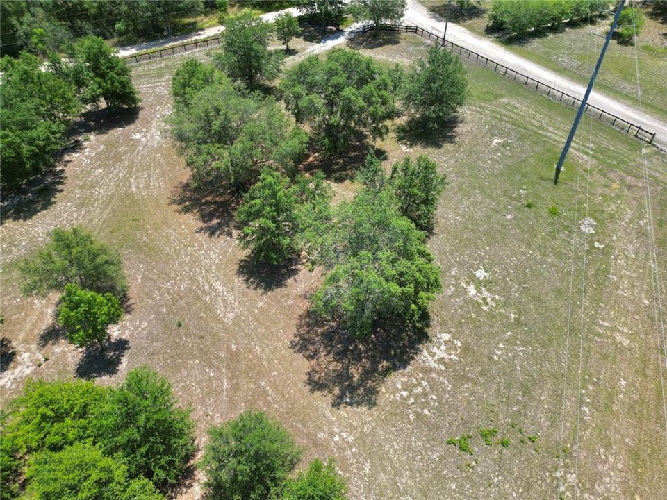 Под контрактом: $250,000 (6.99 acres)