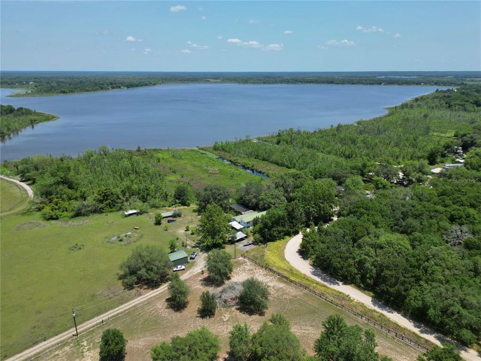 Под контрактом: $250,000 (6.99 acres)