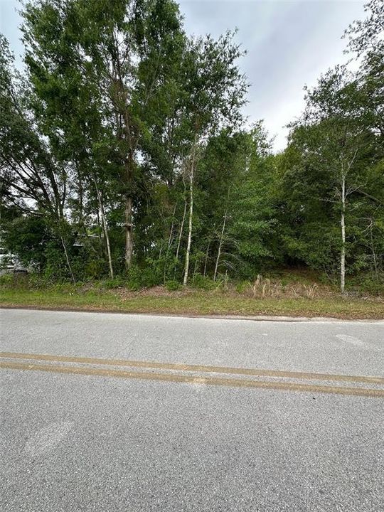 На продажу: $33,000 (0.29 acres)