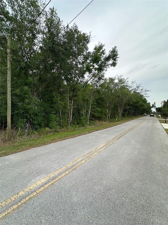 На продажу: $33,000 (0.29 acres)