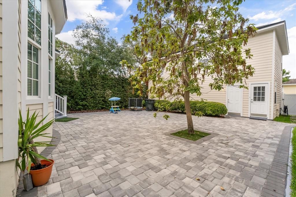 For Sale: $1,400,000 (4 beds, 4 baths, 2961 Square Feet)