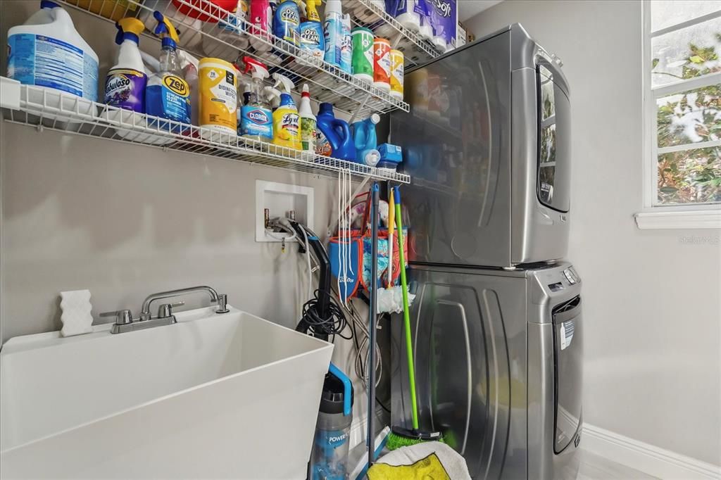 For Sale: $1,400,000 (4 beds, 4 baths, 2961 Square Feet)