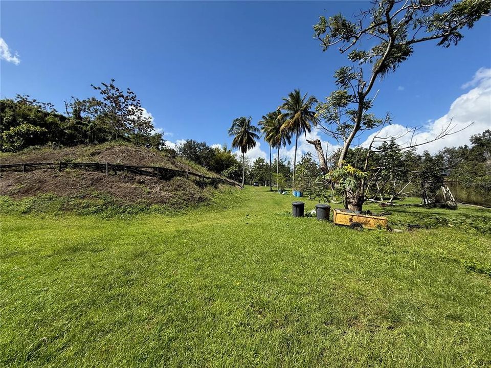 待售: $245,000 (1.48 acres)