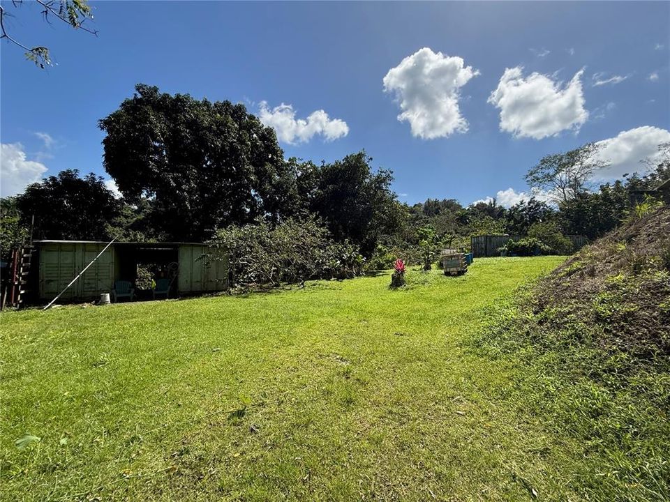 待售: $245,000 (1.48 acres)