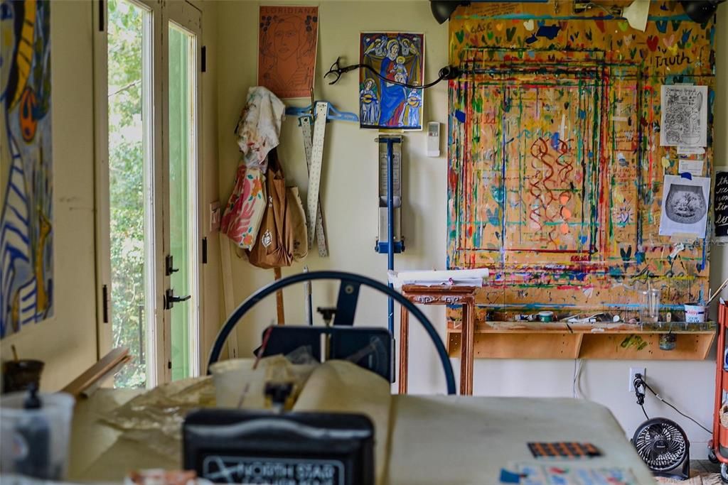 待售: $350,000 (3 贝兹, 2 浴室, 1180 平方英尺)