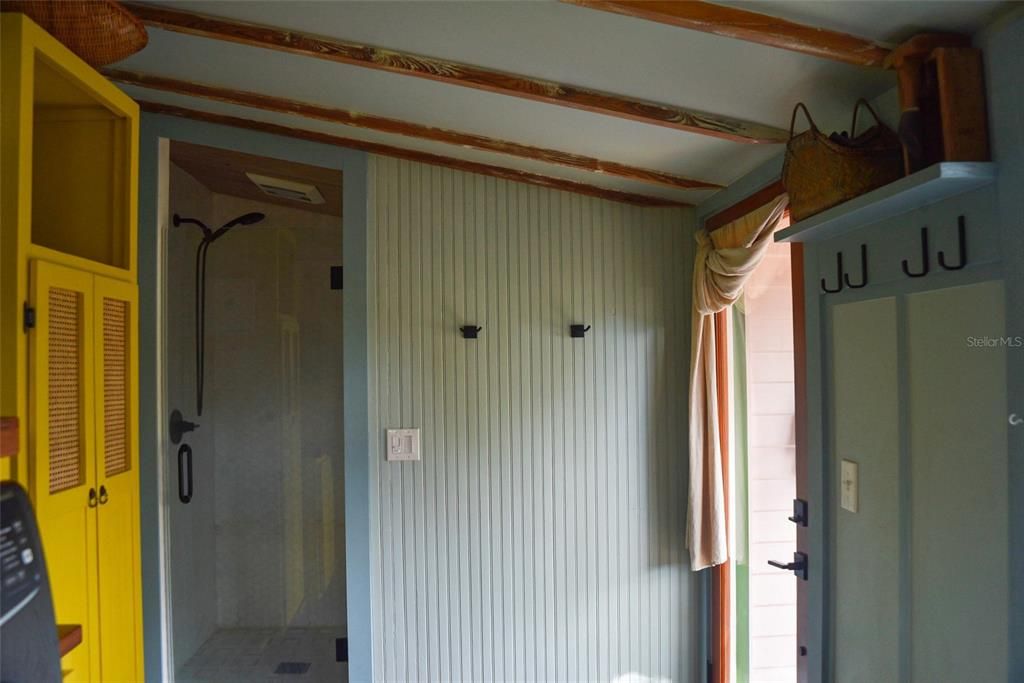 待售: $350,000 (3 贝兹, 2 浴室, 1180 平方英尺)