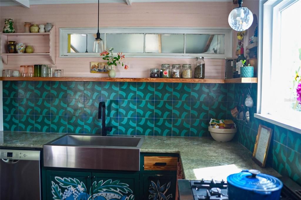 待售: $350,000 (3 贝兹, 2 浴室, 1180 平方英尺)