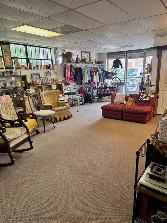 待售: $400,000 (0 贝兹, 0 浴室, 1140 平方英尺)