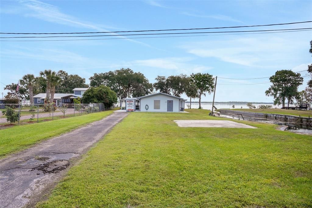 На продажу: $399,900 (2 спален, 2 ванн, 1897 Квадратных фут)