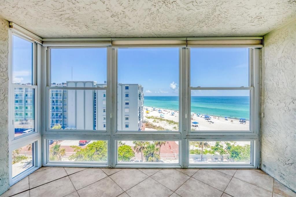 Под контрактом: $848,995 (2 спален, 2 ванн, 1057 Квадратных фут)