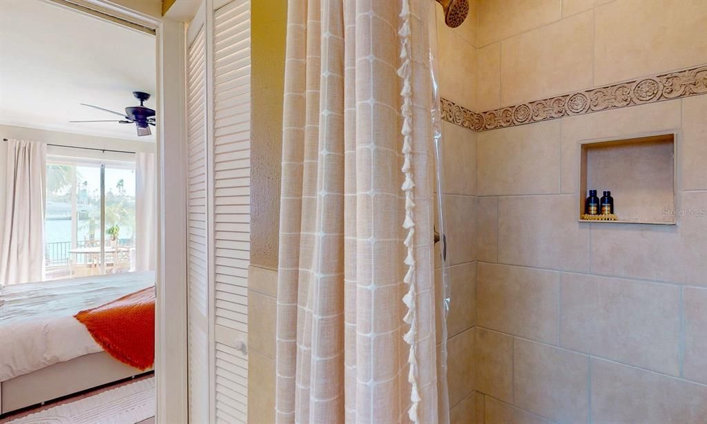 В аренду: $5,950 (2 спален, 2 ванн, 1457 Квадратных фут)